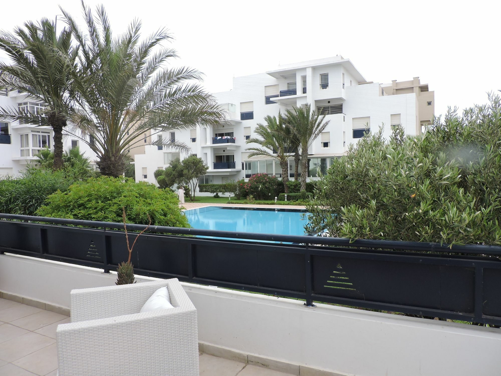 Stunning Loft With Pools Near The Beach Эс-Сувейра Экстерьер фото